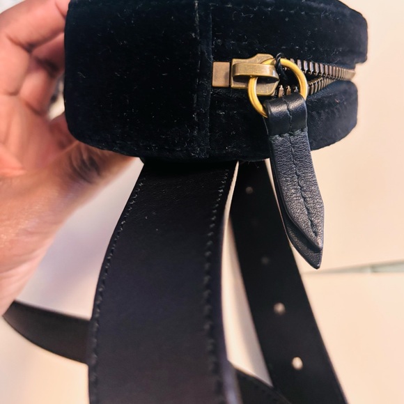 Gucci Crystal Star Marmont Black Velvet Belt Bag - Picture 4 of 7